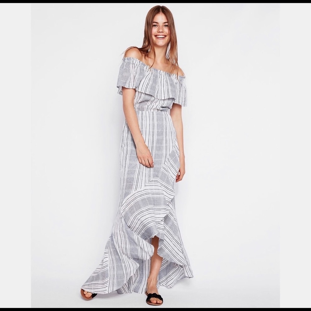 Plaid ruffled off the shoulder express maxi NWT